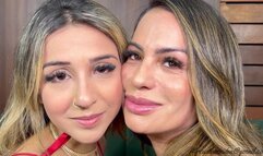 SUPER IMPRESSIVE AND HOT KISS WITH BLONDE'S MOMNY - NEW TOP MATURE LORENA ALENCAR AND VIVIAN ALENCAR - NEW MR SEP 2024 - CLIP 1