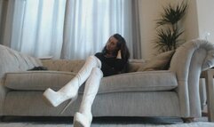 Human Footstool and Table (AVI)