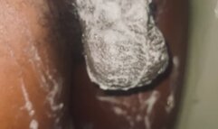 Shower Jerking Uncut BBC