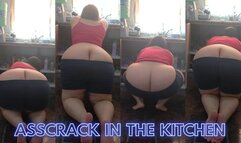 Asscrack In The Kitchen