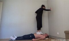 2313 Sneakers trampling with Jina