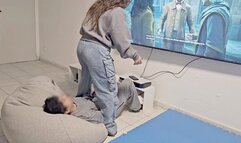 I play while you suffer!