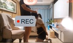 Waiter's service evaluation depends on whether customer satisfied with the oral service provided