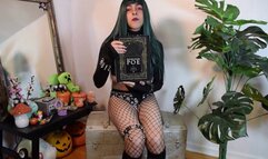 Goth trans girl Silene reads Edgar Allan Poe and cums