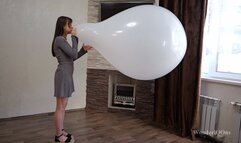 Irene B2P when the balloon is bigger than herself **4K**