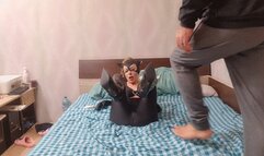 giving the crow a hot heelsjob