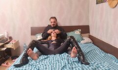 the crow play with my nose then i hump on his cock