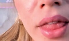 Playful Chick Satisfies Her Sexual Urges