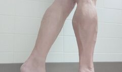 Tempest doing calf raises