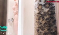 CN-10 Couldn't help but see the girl naked