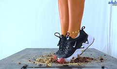 Candy Crush 1: Cum Under My Black Nike RZY 365 Summits - Slave Cam - 98SLC