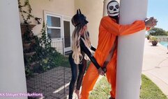 Batwoman's XXL Strapon Revenge