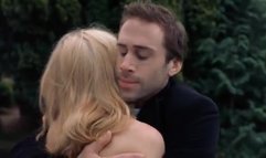 Heather Graham strips and gets photographed nude