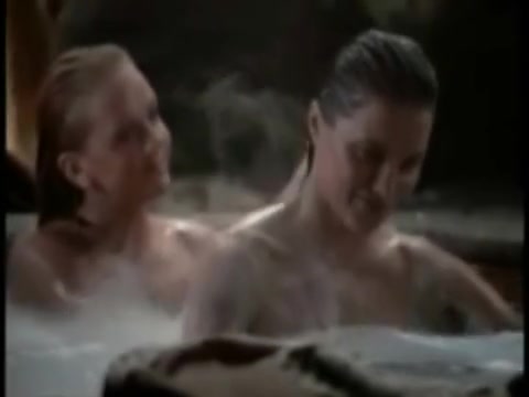 Lucy Lawless Nude Porn - Lucy Lawless Naked In Hot Tub In Xena