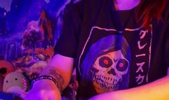 Dahlia gives a blowjob