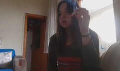 SMOKING YULIANA TWO SMOKE