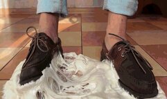 Keys in Hand, Feet in a Trap MP4