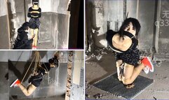 In the undecorated new house, tying up the girlfriend who can't wait