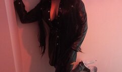 Latex rubberdoll sucking