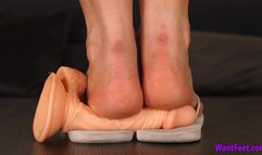 Martha Dildo Crush - Crushing - HD MP4