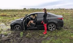 JULIA KRISTINA STUCK IN THE MUD ENGINE OVERHEAT_52 MIN_03