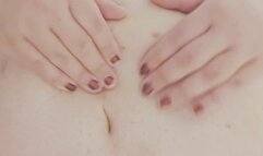 Hawaiian BBW rubbing body oil on beautiful big belly