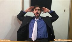 Clock stopping 5-Maximo is looking for a job