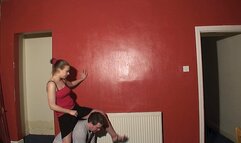 Hannah Shoulder Riding Neck Squeeze