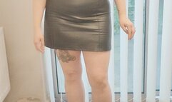 Giantess Lou crushes a Corvette and Chevy Impala in big red chunky heels full body view