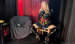 Your Preggo chain smoking step-aunt in leather and boots German version