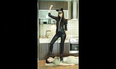 Victory Poses - Catwoman Vasylyna - 4K