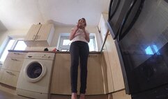 Chelsea's Black Platform High Heels FLOOR CAM