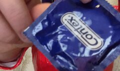 Val in latex B2p condom