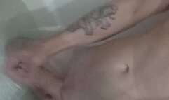 Trying to cum but it's so hard