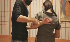 One handed suspension and binding