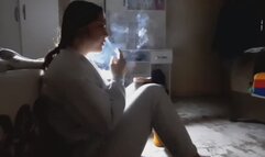 SMOKING YULIANA BAREFEET WIDE ANGLE