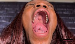 The best Yawner in the world close up