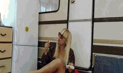 I'd like to see u smoking and coughing MP4(1920x1080) FHD