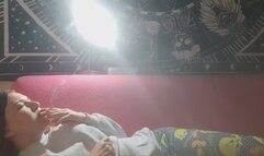 SMOKING YULIANA - LIE DOWN BREATHING THROUGH THE NOSE