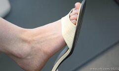 Foot fetish and dangling admiration, very nice feet with elegant slippers heels