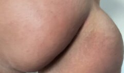 Tu diosa abre su trasero