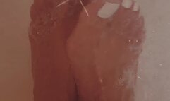 Taking a cute & sexy feet bath