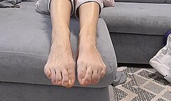 BIG FOOT AND UNCOATED NAILS!