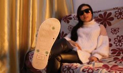 Custom video Licking dirty soles spitting