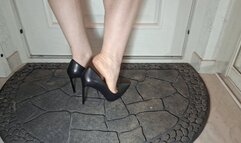 Waiting at the door and dipping 3