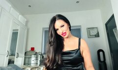 WORSHIP MY PUSSY AND KISS HER