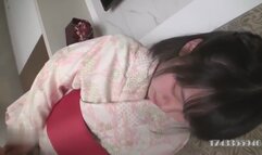 穿和服的00后日本妹子