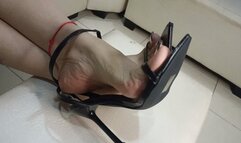 Pronounced bows on beautiful high heels (4)