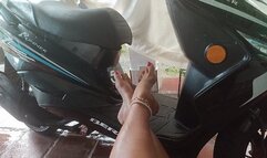 Enjoy my pronounced arches while it rains (1)