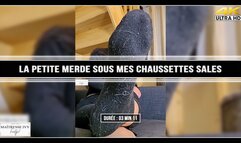 La petite merde sous mes chaussettes sales 4K